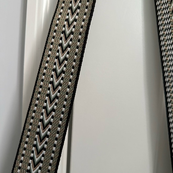 Olive green- leather cross body hobo bag - Picture 4 of 7